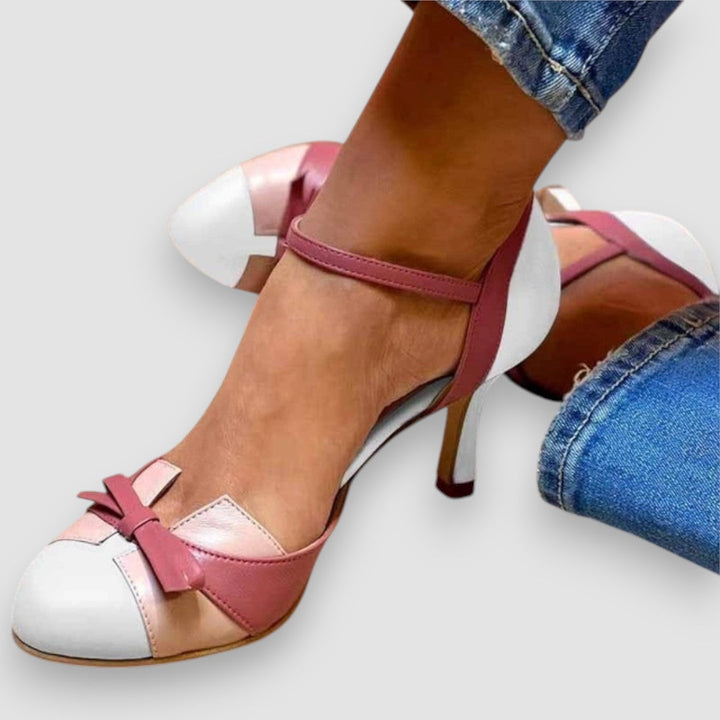 Noelle – Retro Bow Heels